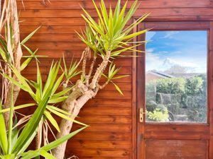 Photo 11- click for photo gallery